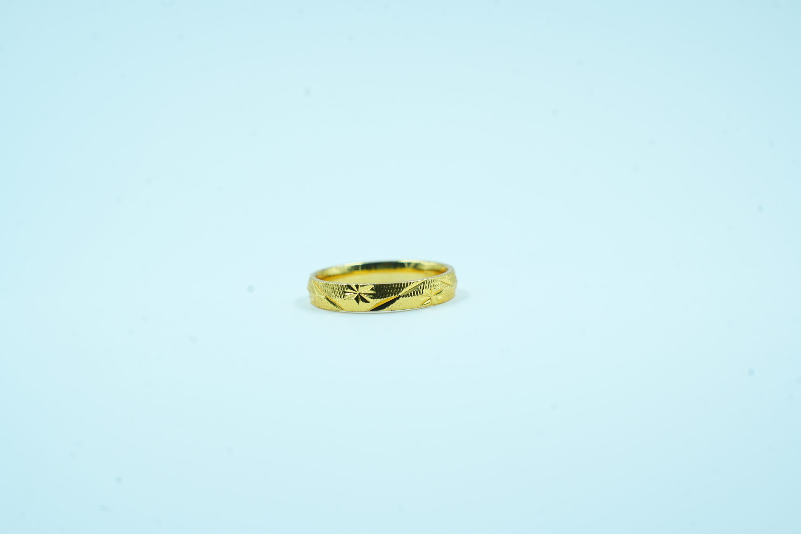 Mens Gold Ring - Image 3